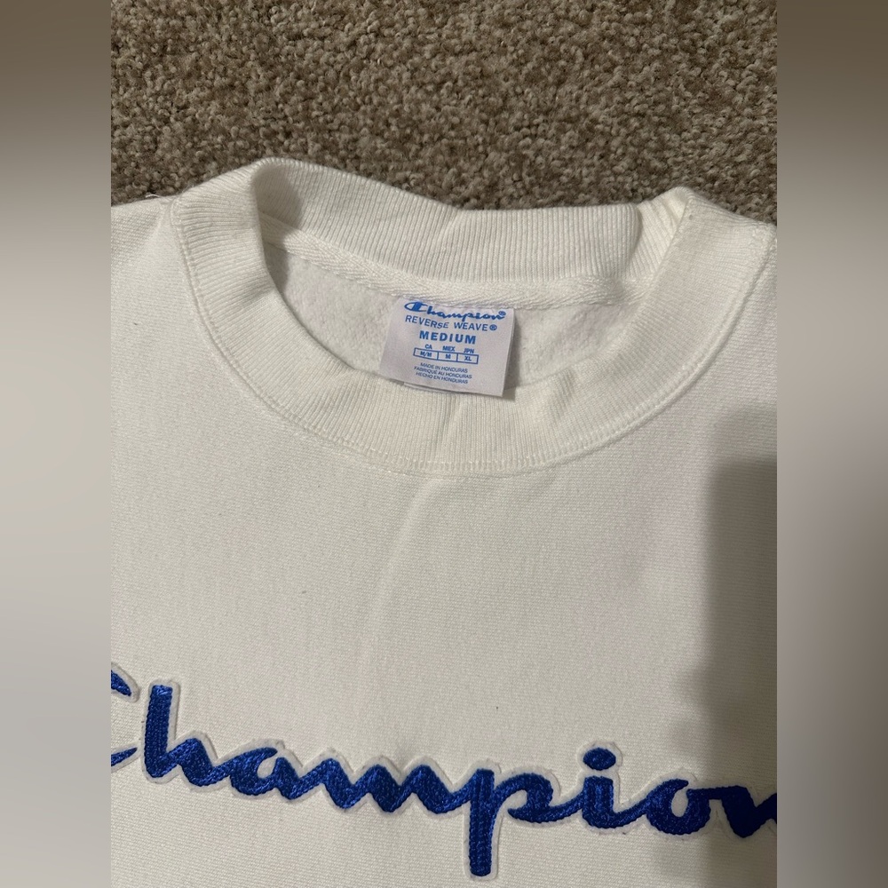White champion sweater with blue embroidered logo - Picture 3 of 4